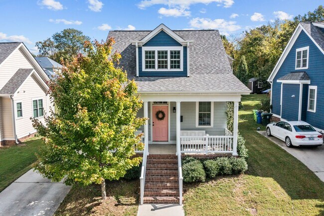 Foto del edificio - Gorgeous 3 Bedroom Home in Downtown Raleig...