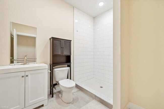 Foto del edificio - 5 br, 3 bath Duplex - 1945 N GRATZ ST Unit 2