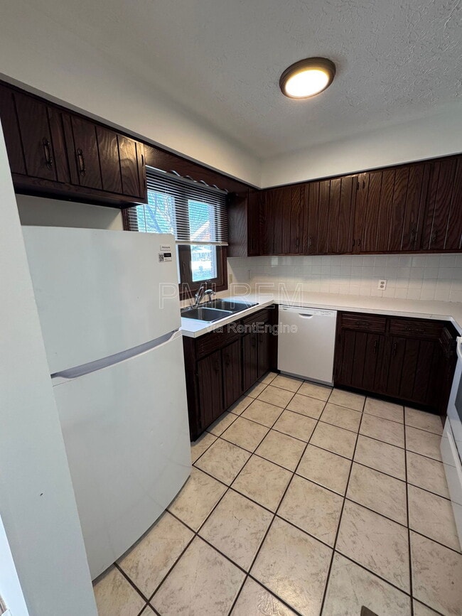 Building Photo - 7514 Peachmont Ave NW