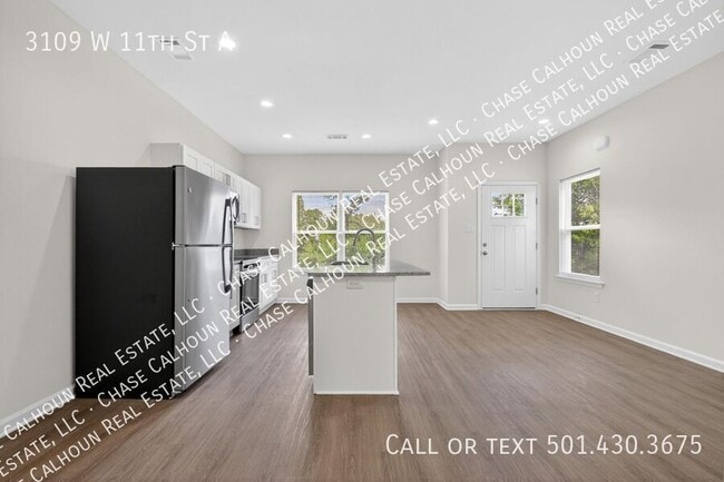 Building Photo - 3109 W 11th St