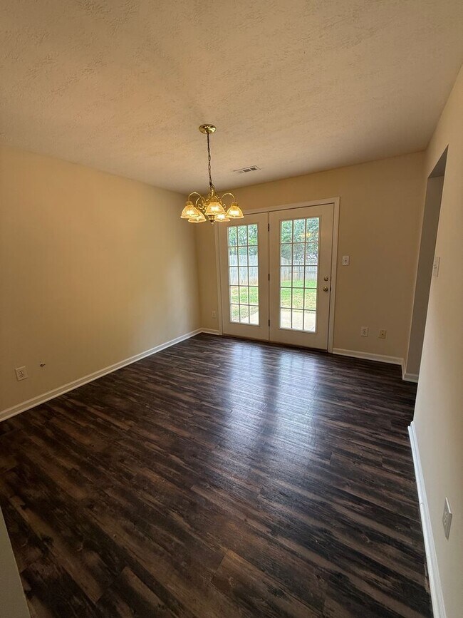 Foto del edificio - Lovely 4 Bedroom 2.5 Bath Home in convenient West Knox location