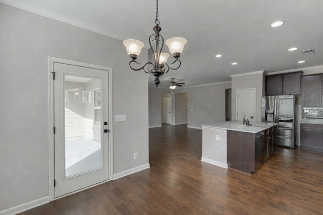 Building Photo - 4518 Hidden Creek Dr