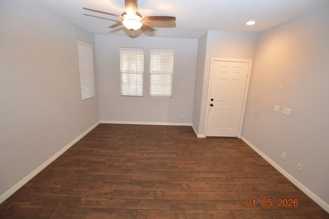 Building Photo - 7737 W Trails Village Pl