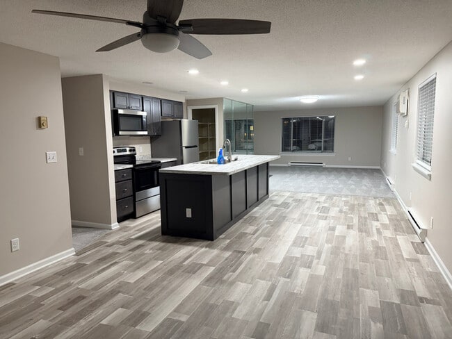 Building Photo - 2717 Oppenheim Ct