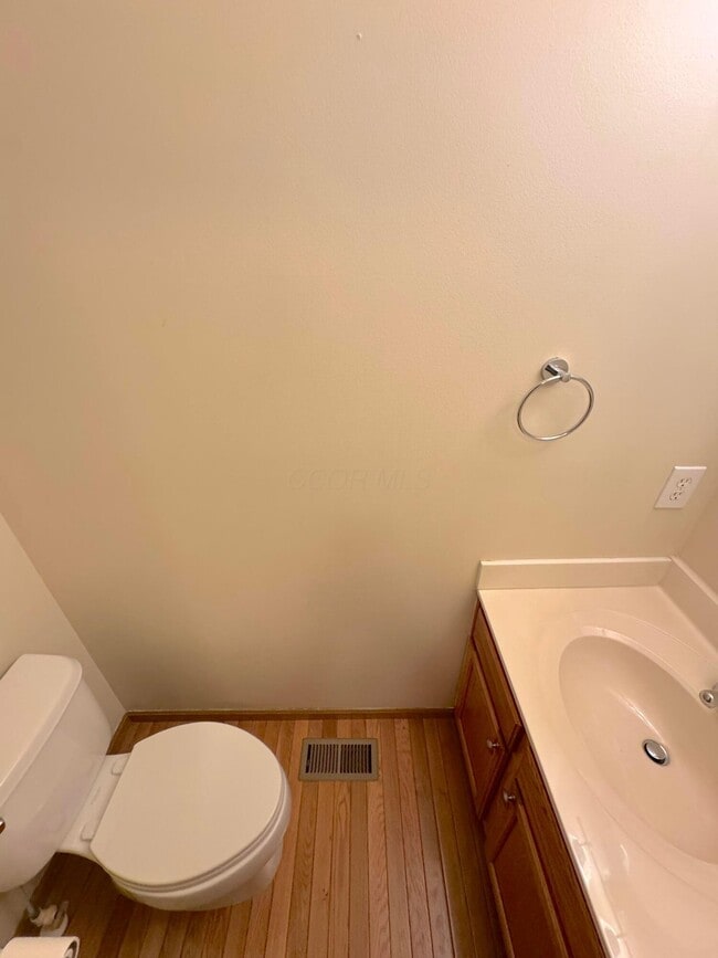 Building Photo - 8577 Clover Glade Dr