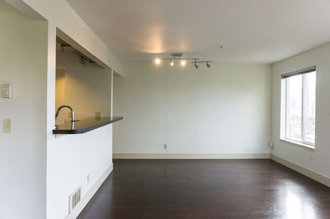 Building Photo - 1Bd/1Ba