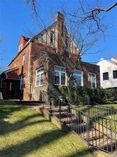 Building Photo - 80-56 Grenfell St
