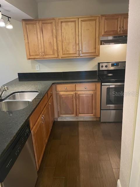 Foto del edificio - 638 Kenwick Cir
