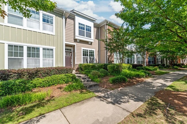 Building Photo - 2 Bedroom Townhome in Brightwalk!