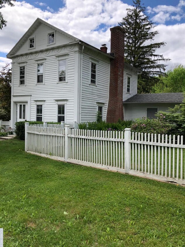 Primary Photo - 225 New Concord Rd