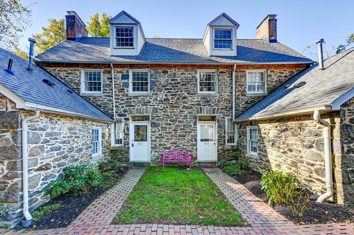 Photo - 802 Oella Ave (Ellicott City, MD)