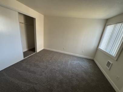 Building Photo - 13060 SE Rusk Rd