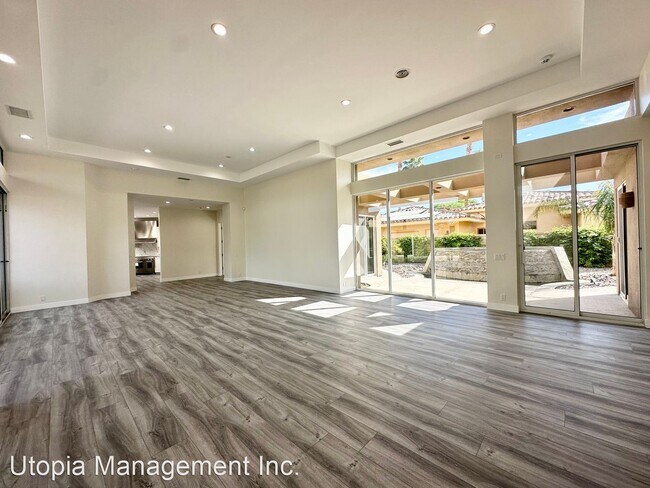 Foto del edificio - 3 br, 3.5 bath House - 45770 Indian Canyon Rd