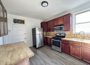 Building Photo - 2908 N Springfield Ave