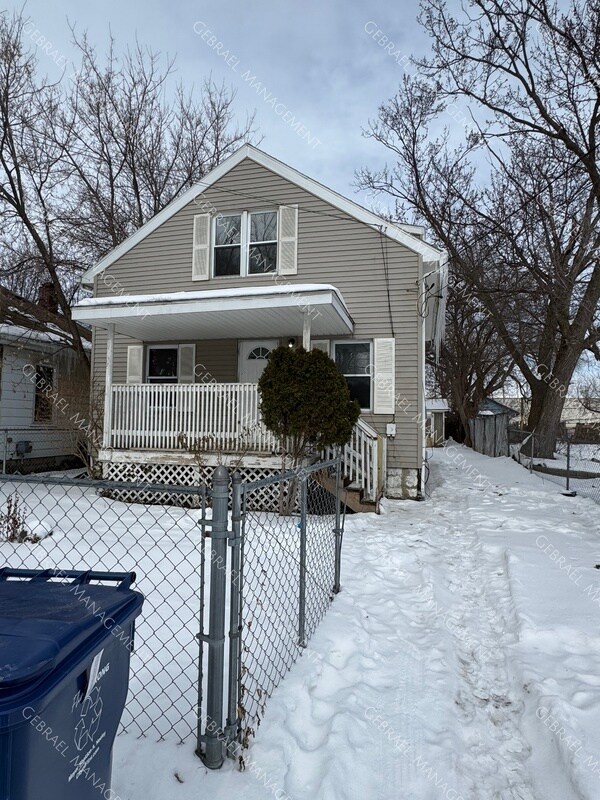 Primary Photo - 1016 Leland St