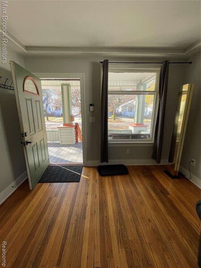 Foto del edificio - 808 Laprairie St