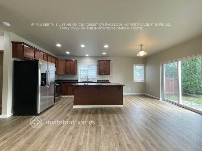 Foto del edificio - 15404 87th Ave E