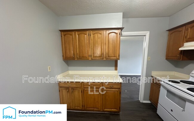 Foto del edificio - 3240 Forest Brook Dr