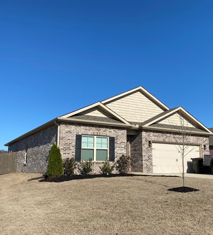 136 Sunlit Grove Dr, Harvest, AL 35749 House Rental in Harvest, AL