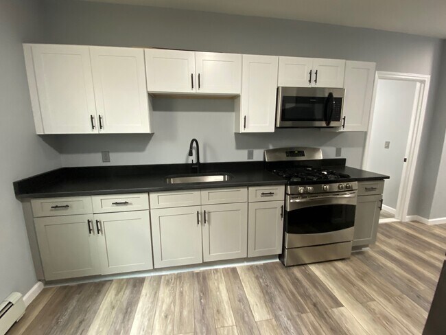 Foto del edificio - 12 Woodland St