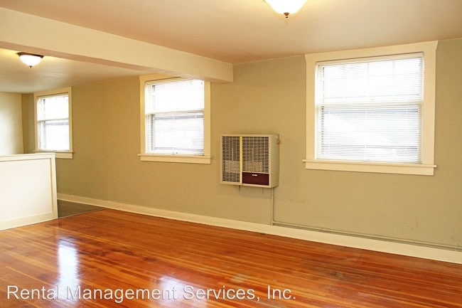 Building Photo - 1624 NE Tillamook St
