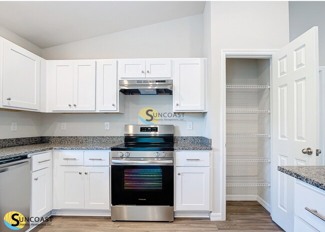 Foto del edificio - New Year, New Home! Get Ready to Move In!