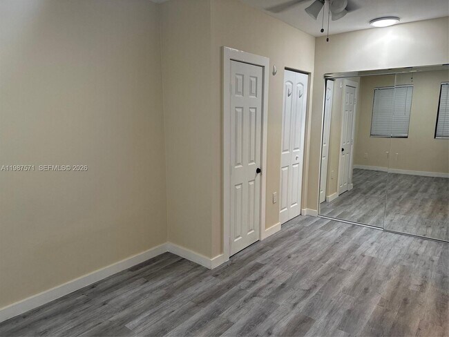 Foto del edificio - 1101 NW 32nd Pl