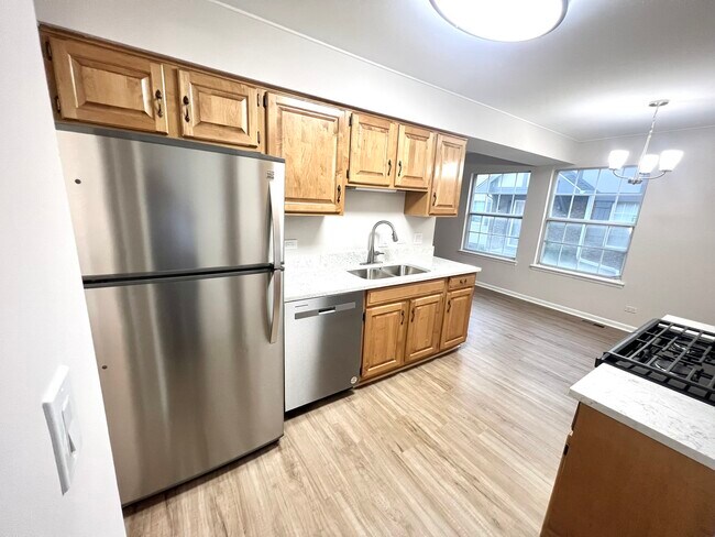Building Photo - 305 Cherrywood Ct