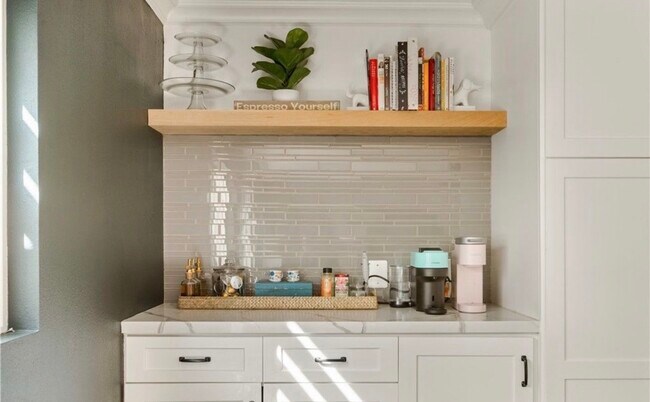 Foto del edificio - 26581 Domingo Dr