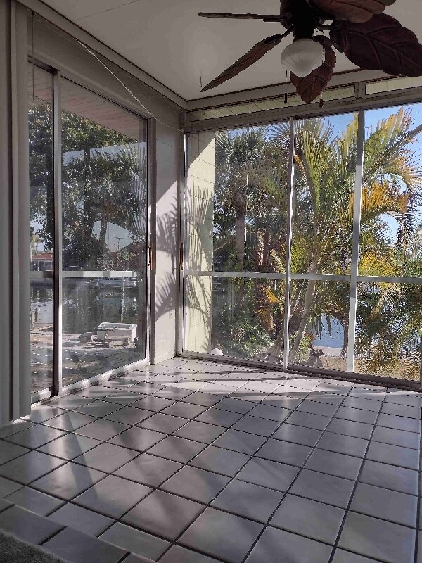 Foto del edificio - 10215 Manatee Ave W