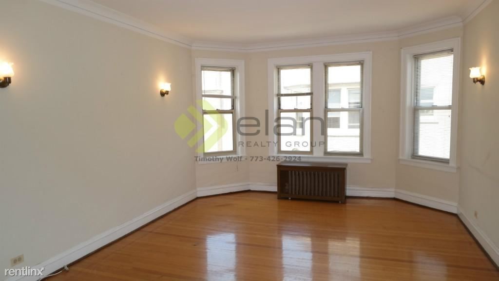 Primary Photo - 7443 N Claremont Ave