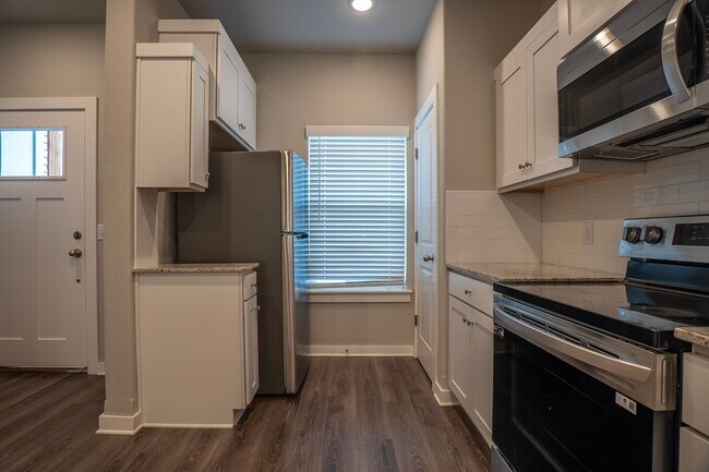 Foto del edificio - 2 bedroom 2.5 bath home located in Fayetteville, AR