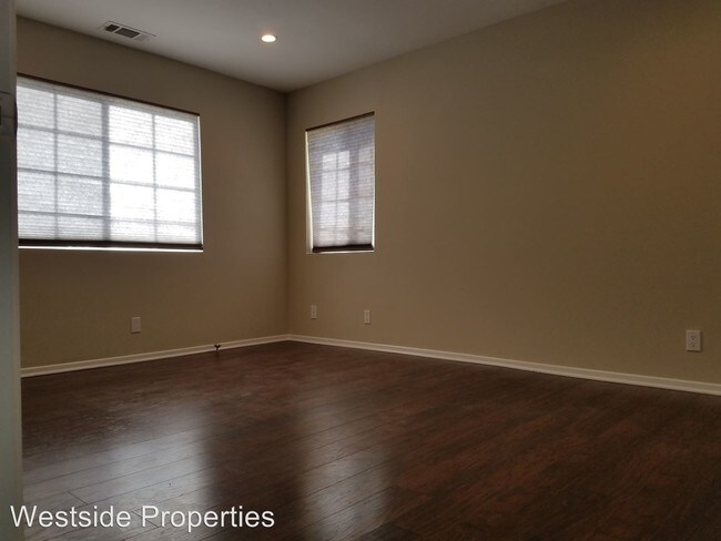 Building Photo - 4064 La Salle Ave
