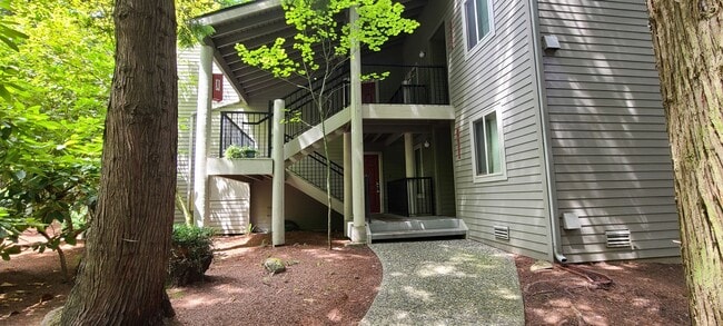 Building Photo - 14620 NE 80th Pl