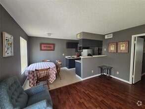 Building Photo - 2750 Holly Hall St
