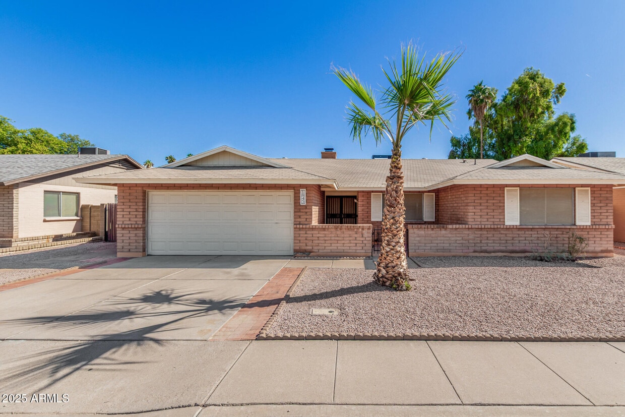 Foto principal - 1845 S Beverly