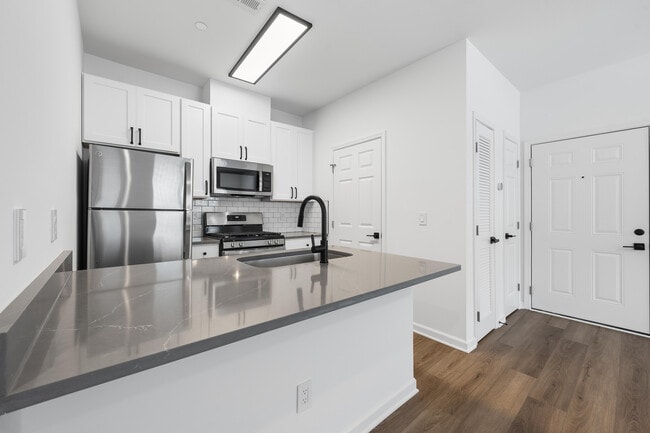 Building Photo - Avana Lexington