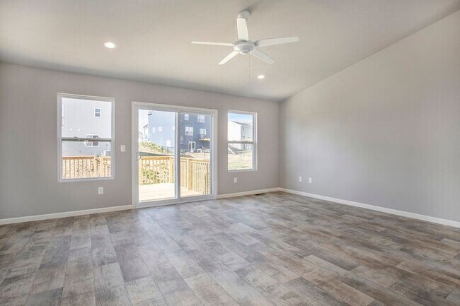 Building Photo - 8469 Sturtevant Ave