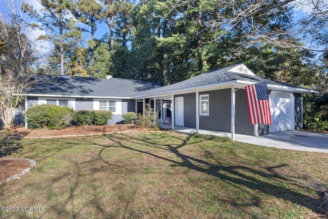 Foto del edificio - 6203 Baywood Dr