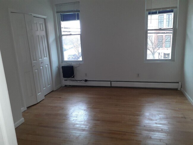 Foto del edificio - 282 Grand St