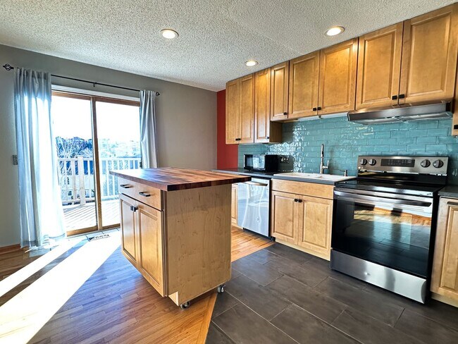 Foto del edificio - Beautiful TownHome Near Chatfield Reservoir