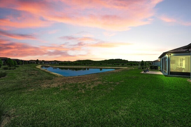 Foto del edificio - Large Spacious 2 bedroom 2 bath in Del Web