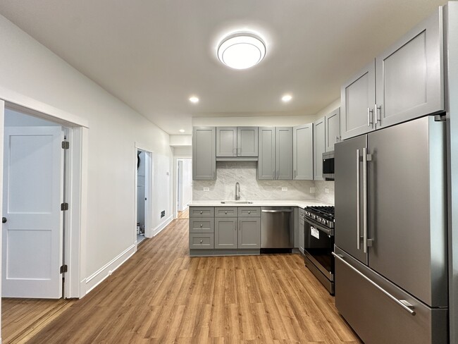 Building Photo - 3713 W Belmont Ave