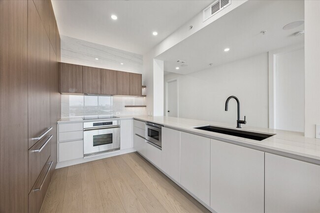 Foto del edificio - 3333 Allen Pkwy