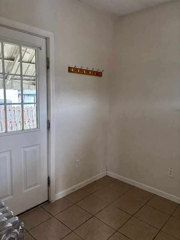Foto del edificio - 106 N 5th St