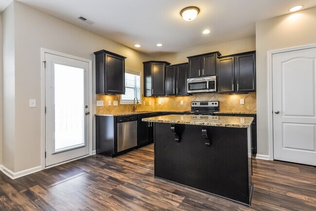 Foto del edificio - 78 Marsh Creek Dr