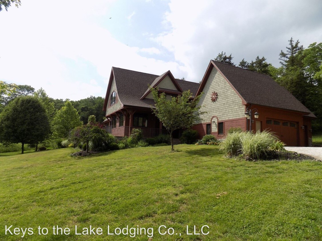 Primary Photo - 5 br, 3.5 bath House - 715 Jacob's Hollow Dr.