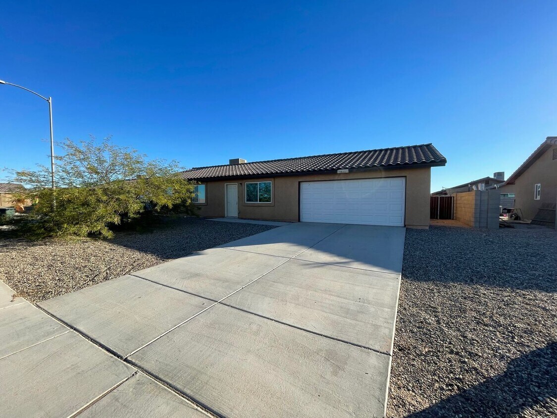 3 Bedroom Home in Trail Estates! AVAILABLE... House Rental in Yuma, AZ