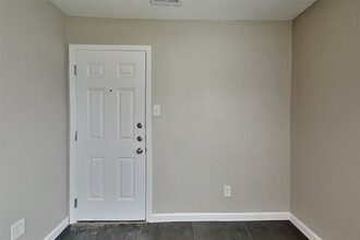 Building Photo - 16778 N Thrasher Dr