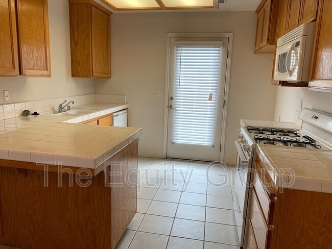 Foto del edificio - 2824 N County Center St